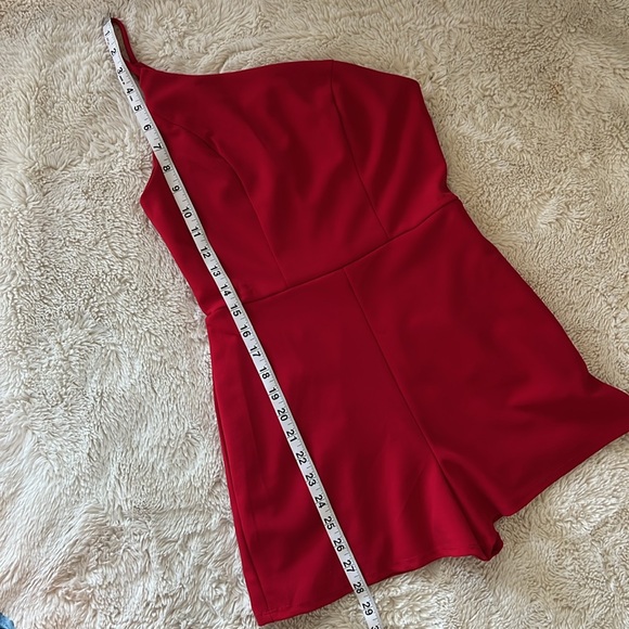 Red Romper, Size Small Like new - Picture 8 of 10